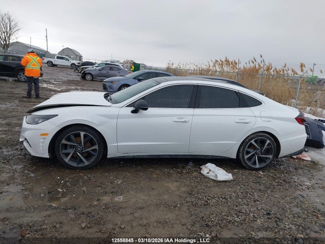 KMHL44J20PA335980 Hyundai Sonata