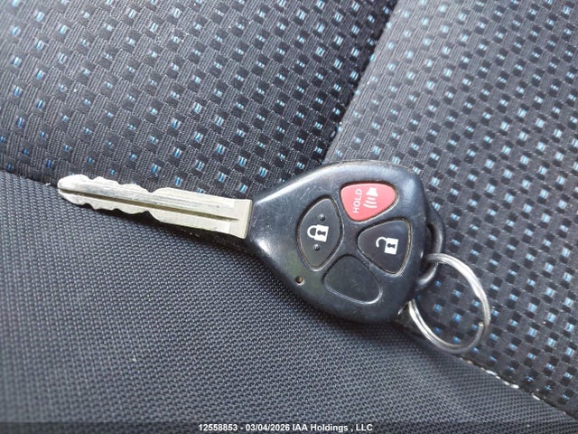 12558853 :رقم المزاد ، 2T1KU4EE2AC434257 vin ، 2010 Toyota Matrix مزاد بيع