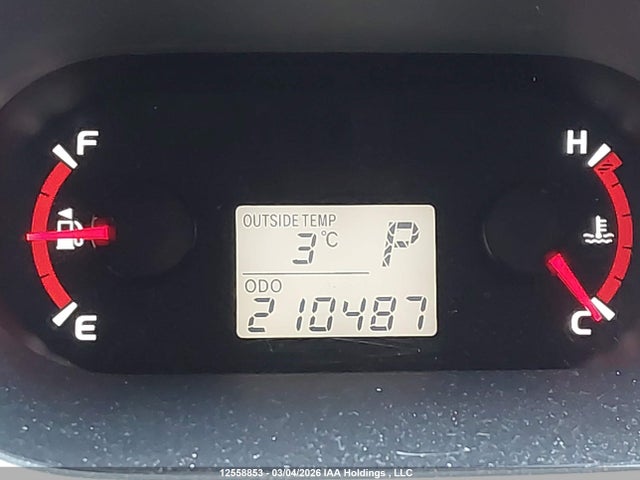 12558853 :رقم المزاد ، 2T1KU4EE2AC434257 vin ، 2010 Toyota Matrix مزاد بيع