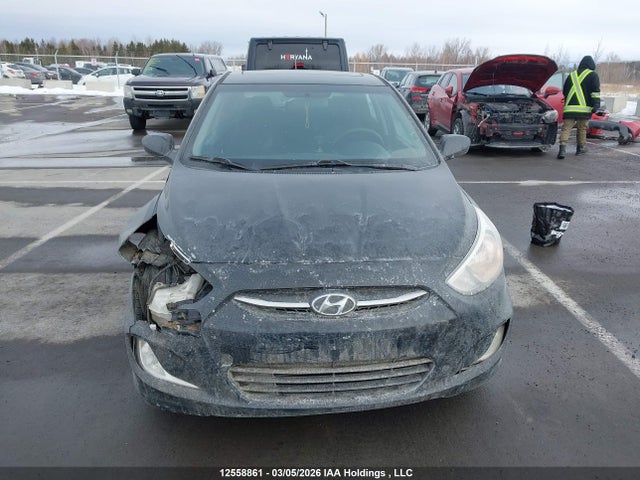 KMHCT5AE3HU331909 Hyundai ACCENT SE