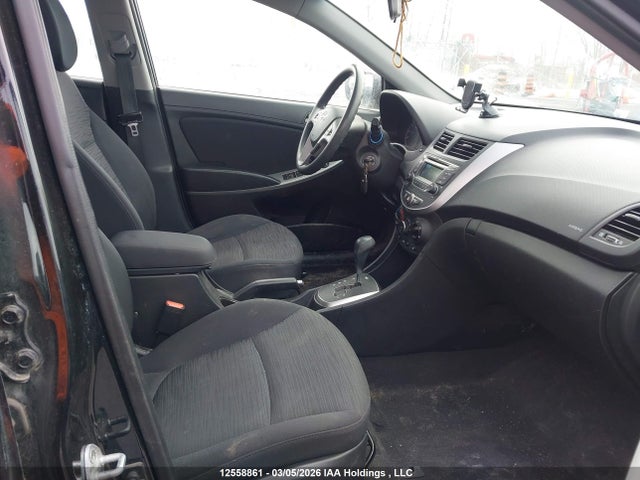 KMHCT5AE3HU331909 Hyundai ACCENT SE