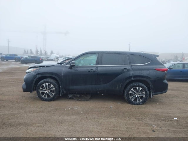 5TDGZRBH7MS523496 Toyota Highlander Xle