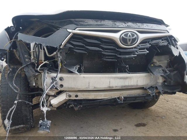 5TDGZRBH7MS523496 Toyota Highlander Xle