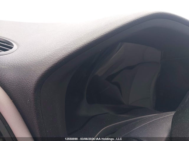 3CZRU6H30GM108942 Honda HR-V LX