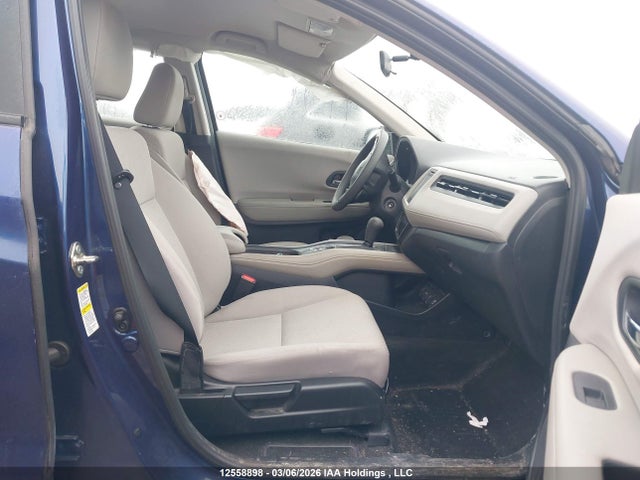 3CZRU6H30GM108942 Honda HR-V LX
