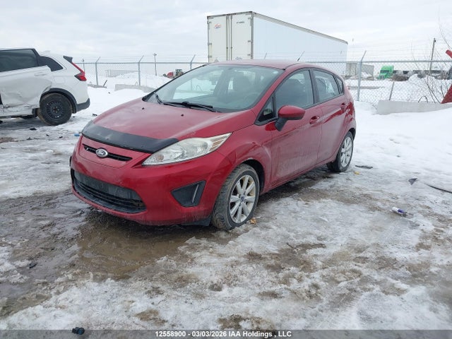 2013 Ford Fiesta Se მანქანა იყიდება აუქციონზე, vin: 3FADP4EJ3DM113049, აუქციონის ნომერი: 12558900
