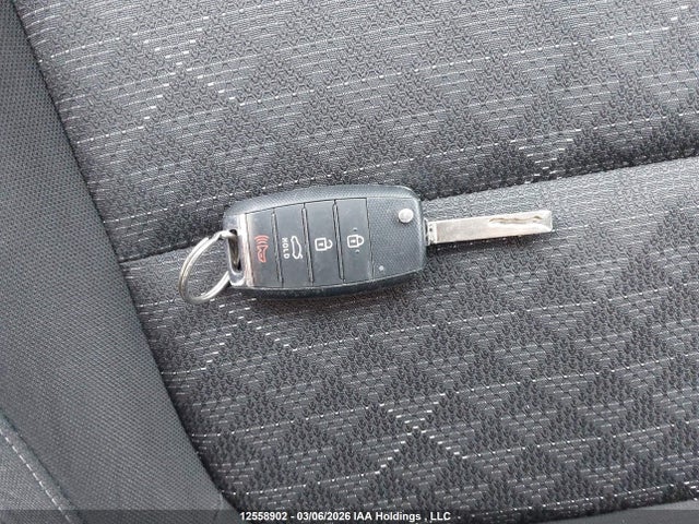 3KPA24AB9KE175430 KIA Rio