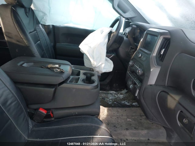 12487848 :رقم المزاد ، 3GCPDCED2NG521787 vin ، 2022 Chevrolet Silverado 1500 Custom Trail Boss مزاد بيع