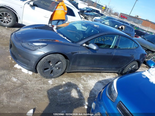 5YJ3E1EA4NF334255 Tesla Model 3 Rwd/standard Range