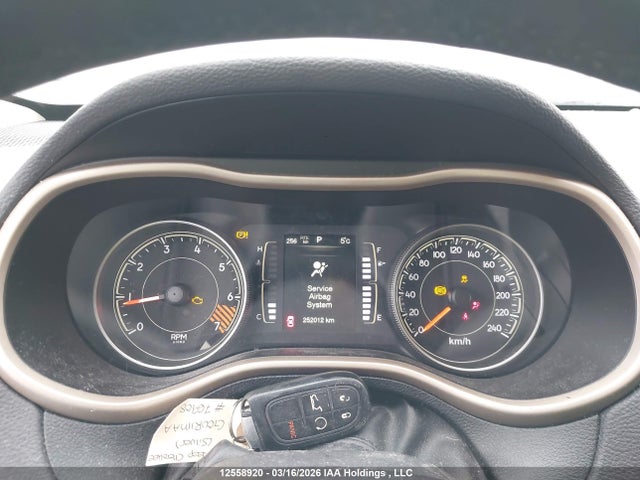 12558920 :رقم المزاد ، 1C4PJMCB9FW603230 vin ، 2015 Jeep Cherokee Latitude مزاد بيع