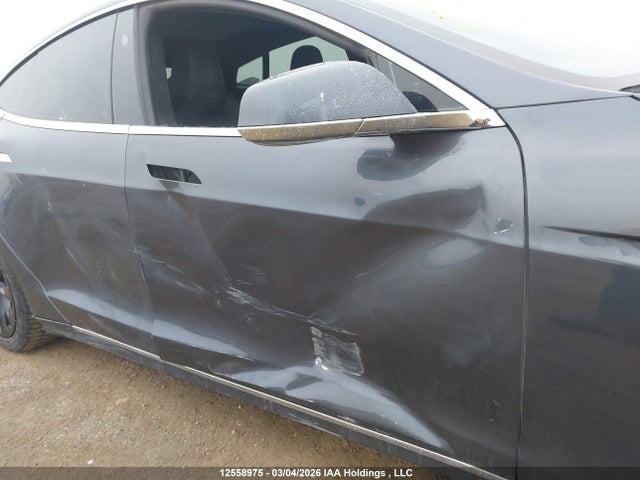 Продажа на аукционе авто 2016 Tesla Model S, vin: 5YJSA1E27GF175993, номер лота: 12558975