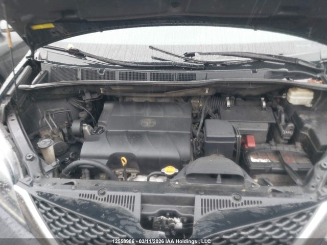 5TDXK3DC1FS539277 Toyota Sienna Sport