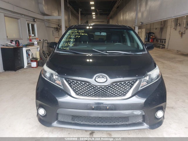 5TDXK3DC1FS539277 Toyota Sienna Sport