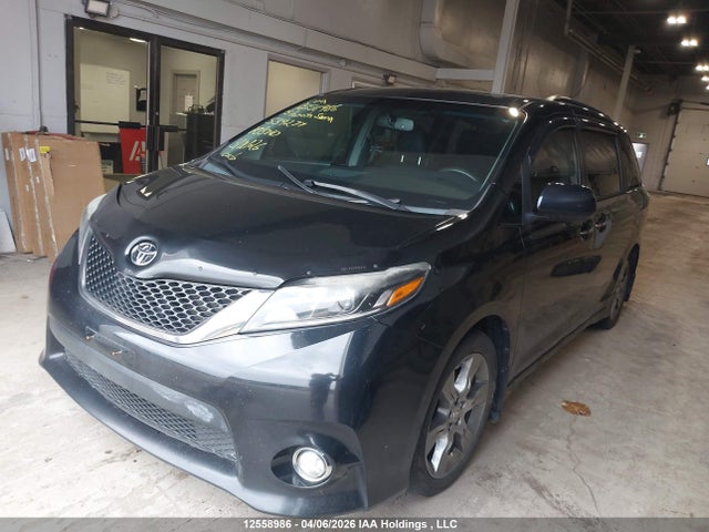 5TDXK3DC1FS539277 Toyota Sienna Sport