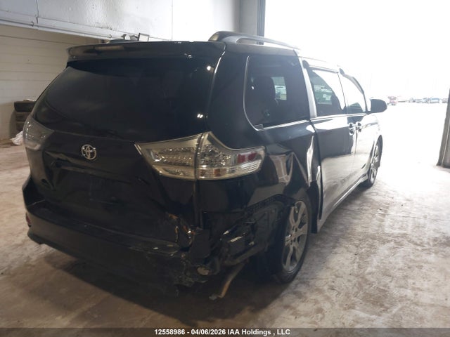 5TDXK3DC1FS539277 Toyota Sienna Sport