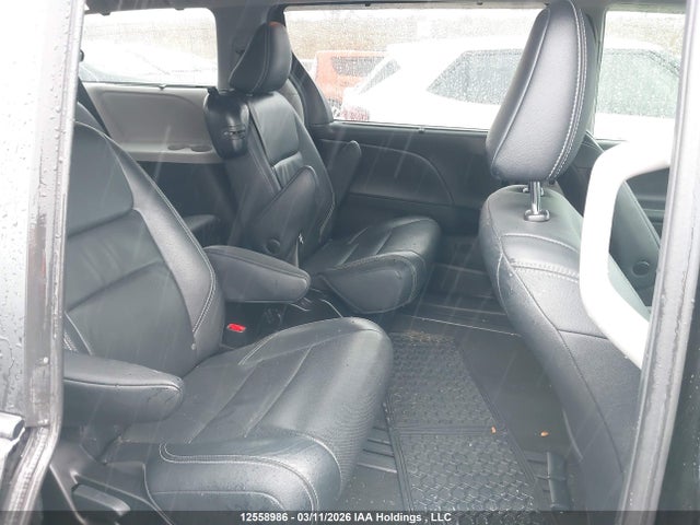 5TDXK3DC1FS539277 Toyota Sienna Sport