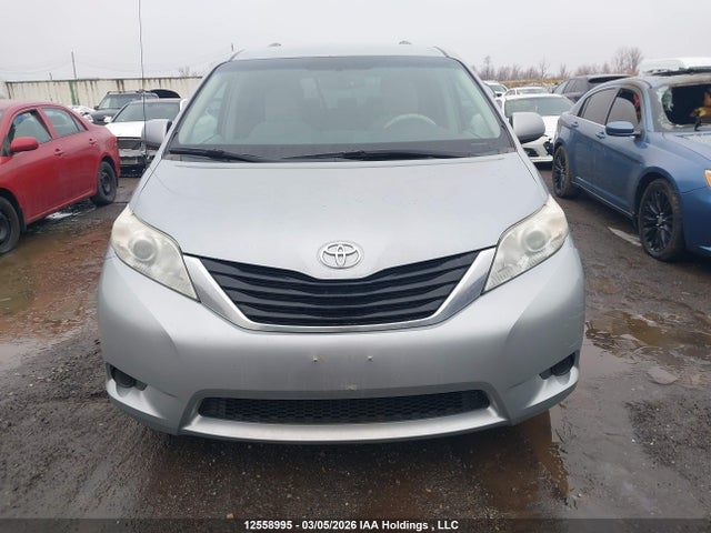Aukcja sprzedaży 2011 Toyota Sienna Le 8 Passenger, vin: 5TDKK3DC4BS133370, numer aukcji: 12558995