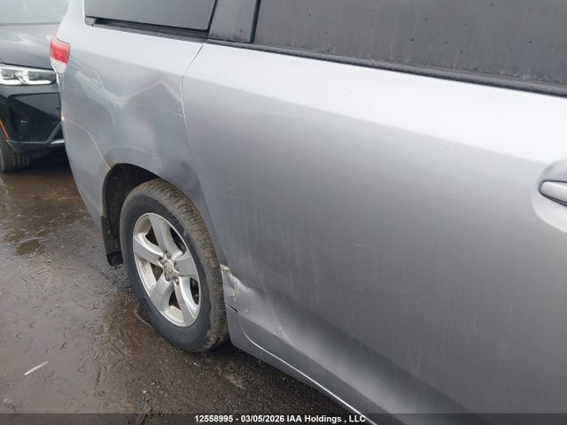 Aukcja sprzedaży 2011 Toyota Sienna Le 8 Passenger, vin: 5TDKK3DC4BS133370, numer aukcji: 12558995
