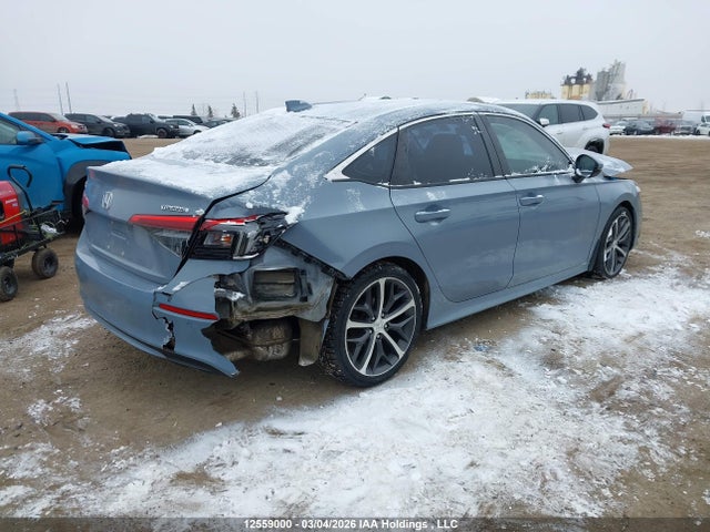2HGFE1F98NH002882 Honda Civic Touring