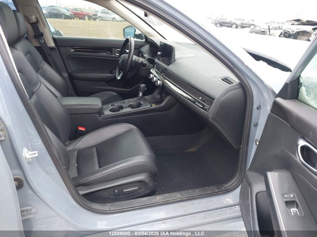 2HGFE1F98NH002882 Honda Civic Touring
