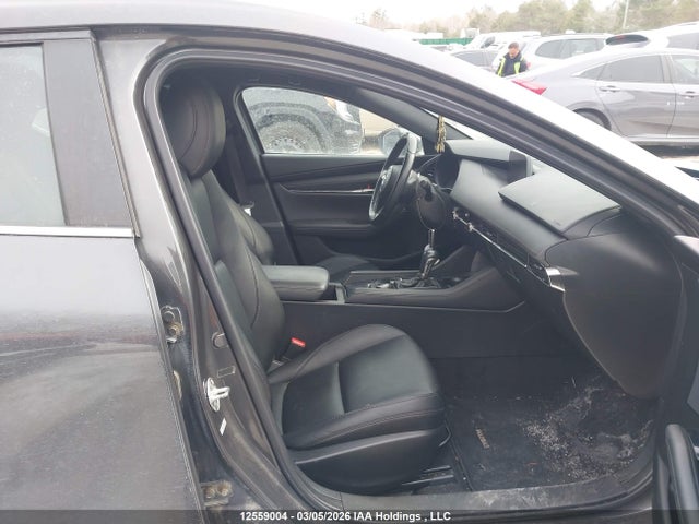 JM1BPBLMXL1157502 Mazda 3