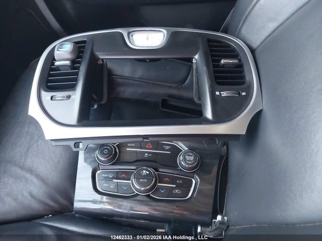 Chrysler 300 Touring 2017 2C3CCAAG7HH651045 Image 12