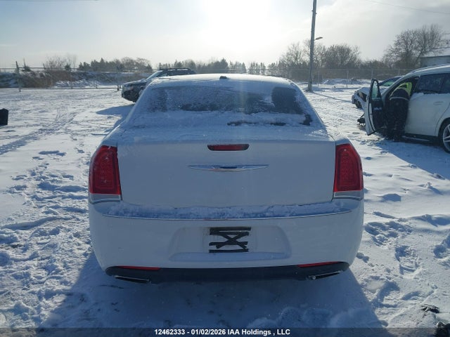 Chrysler 300 Touring 2017 2C3CCAAG7HH651045 Image 17