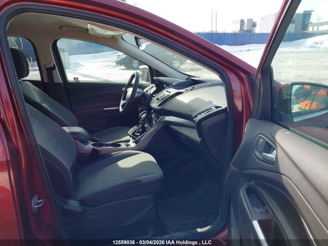 1FMCU9GX9GUC69511 Ford ESCAPE SE