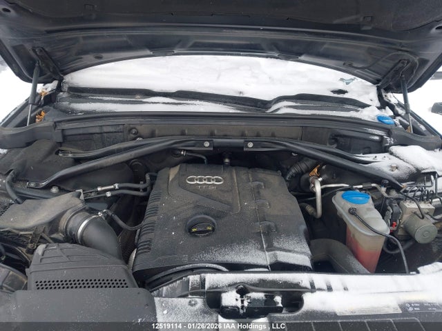 WA1CFCFP1FA135731 Audi Q5 2.0t Komfort