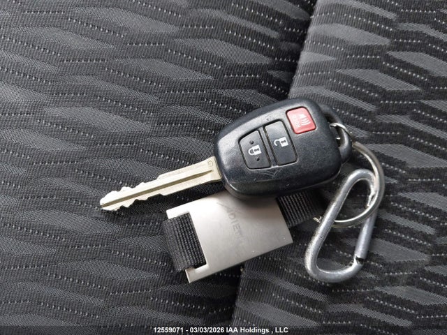 Toyota YARIS LE 2014 VNKKTUD3XEA014394 Image 11