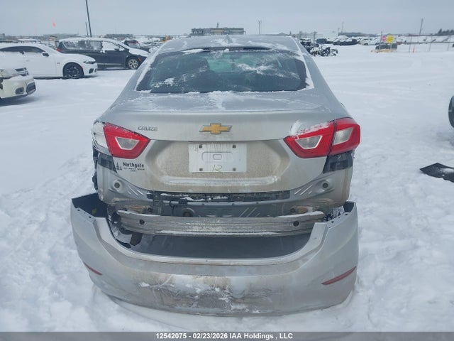 1G1BE5SM7J7222561 Chevrolet Cruze Lt Auto