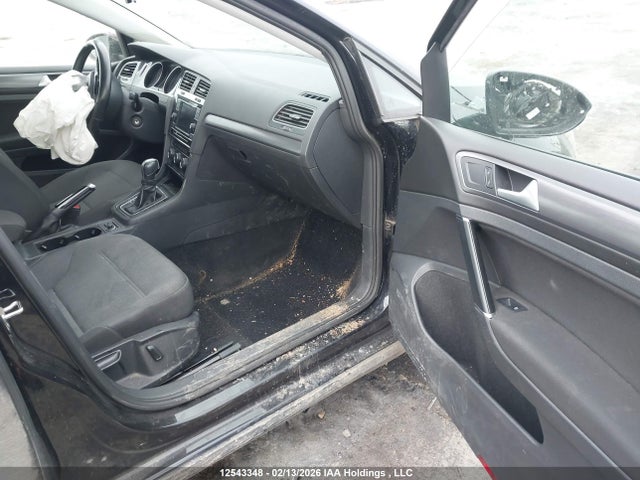 3VW117AU5JM758312 Volkswagen Golf Sportwagen 1.8 Tsi Comfortline/1.8 Tsi Trendline