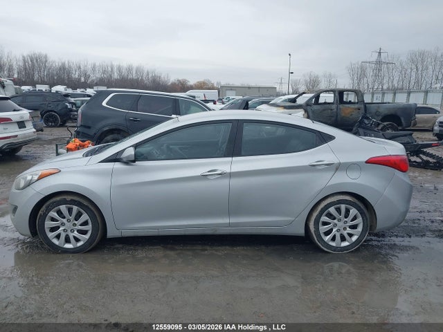 2013 Hyundai Elantra Gls/limited მანქანა იყიდება აუქციონზე, vin: 5NPDH4AE0DH292317, აუქციონის ნომერი: 12559095