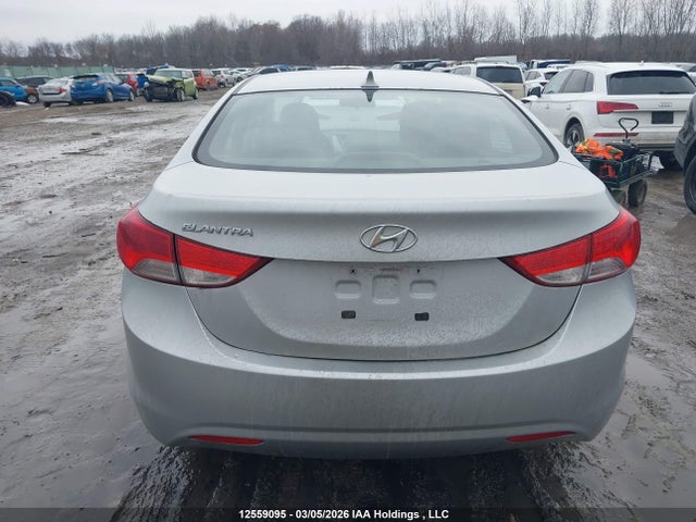 2013 Hyundai Elantra Gls/limited მანქანა იყიდება აუქციონზე, vin: 5NPDH4AE0DH292317, აუქციონის ნომერი: 12559095