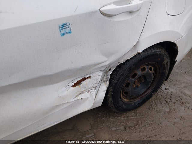 2019 Toyota Corolla Ce მანქანა იყიდება აუქციონზე, vin: 2T1BURHE2KC216328, აუქციონის ნომერი: 12559114