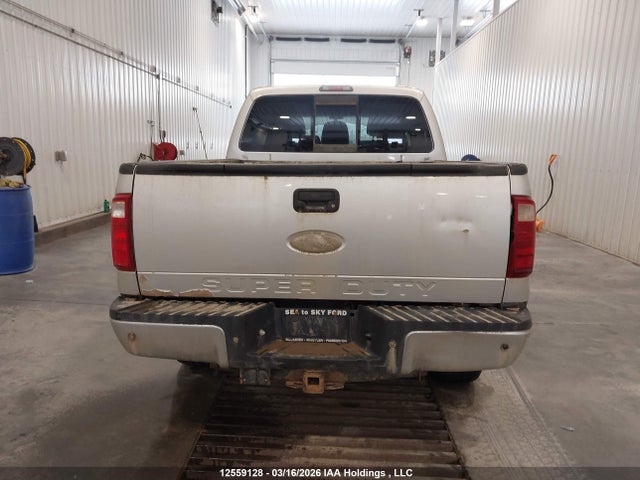 12559128 :رقم المزاد ، 1FT8W3BT3BEC59727 vin ، 2011 Ford F-350 Lariat مزاد بيع