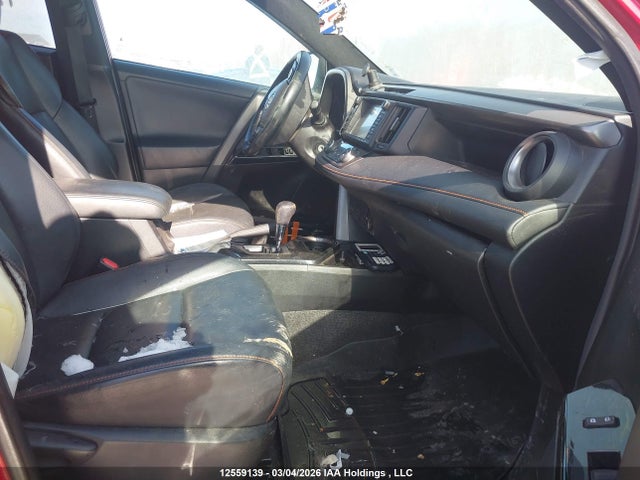 2T3JFREV8GW427170 Toyota RAV4 SE