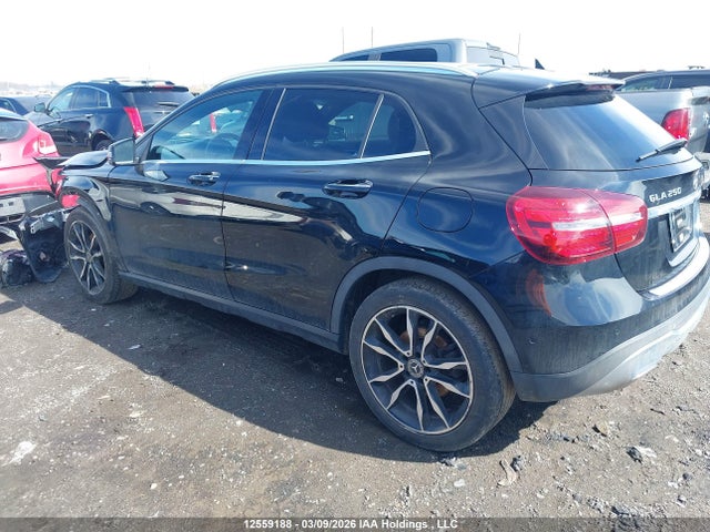WDCTG4GB2KJ582648 Mercedes-Benz Gla 250 4matic