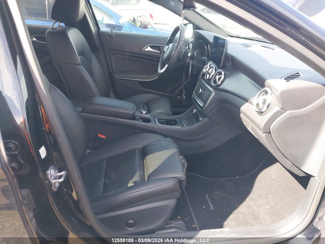 WDCTG4GB2KJ582648 Mercedes-Benz Gla 250 4matic