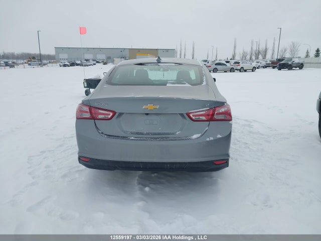 1G1ZE5ST2PF191076 Chevrolet Malibu Premier