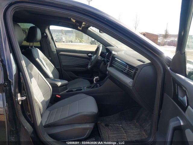2025 Volkswagen Jetta Comfortline მანქანა იყიდება აუქციონზე, vin: 3VWSX7BU3SM033066, აუქციონის ნომერი: 12559201