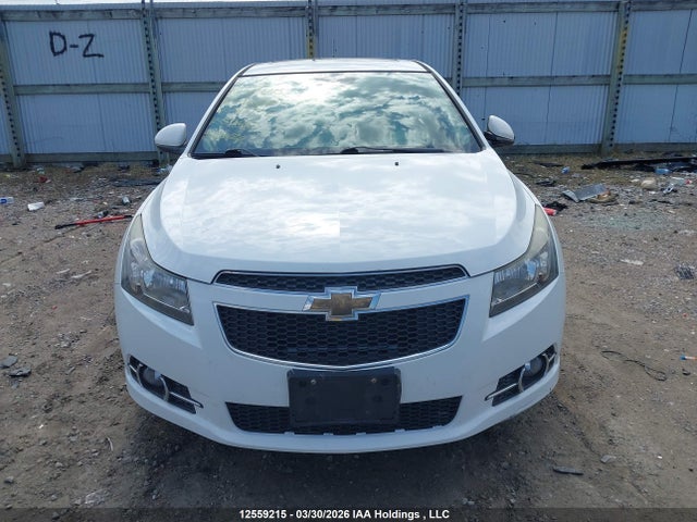 1G1PE5SB5E7417732 Chevrolet Cruze 2lt