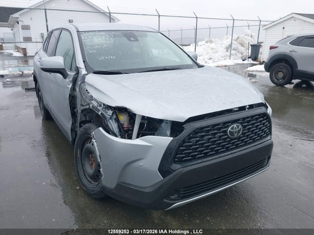 Aukcja sprzedaży 2022 Toyota Corolla Cross Le, vin: 7MUCAABG4NV015900, numer aukcji: 12559253