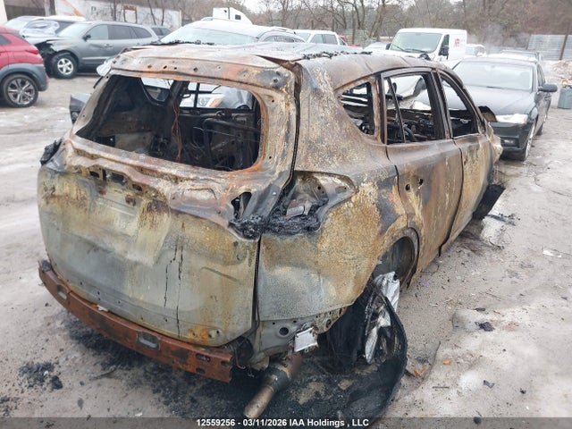 2T3RFREV8JW773729 Toyota Rav4 Adventure/xle
