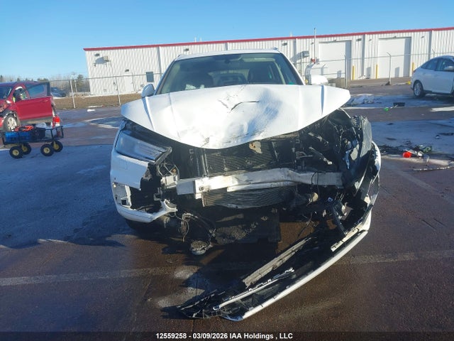 WA1BNAFY2J2072685 Audi Q5 Premium Plus