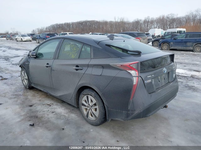 JTDKARFU8G3024561 Toyota Prius
