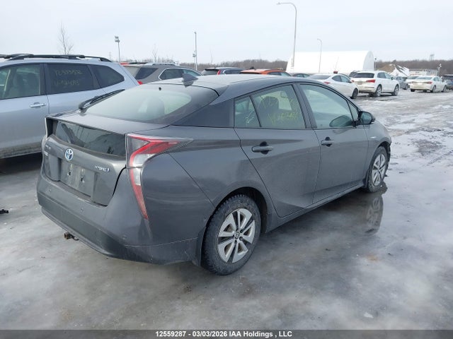 JTDKARFU8G3024561 Toyota Prius