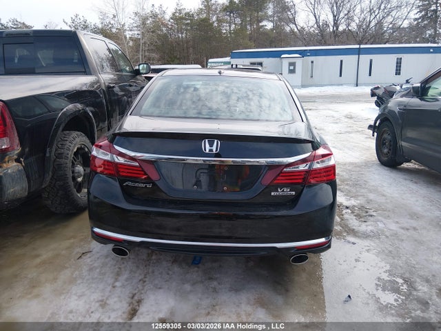 1HGCR3F90GA801284 Honda Accord Touring
