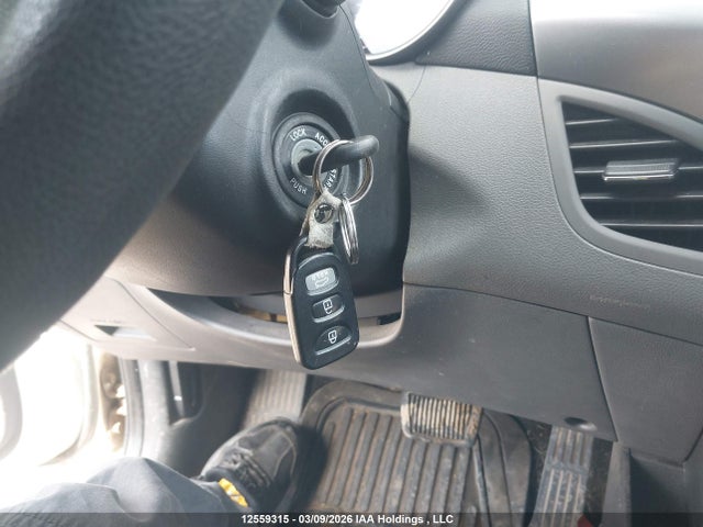 2013 Hyundai Elantra Gls/limited მანქანა იყიდება აუქციონზე, vin: 5NPDH4AE0DH376136, აუქციონის ნომერი: 12559315