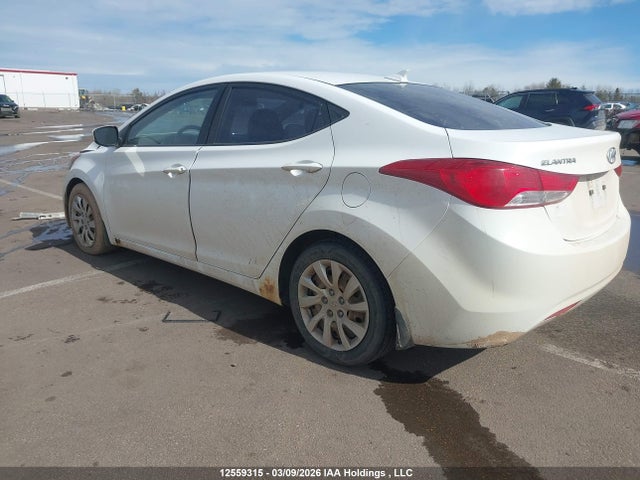 2013 Hyundai Elantra Gls/limited მანქანა იყიდება აუქციონზე, vin: 5NPDH4AE0DH376136, აუქციონის ნომერი: 12559315